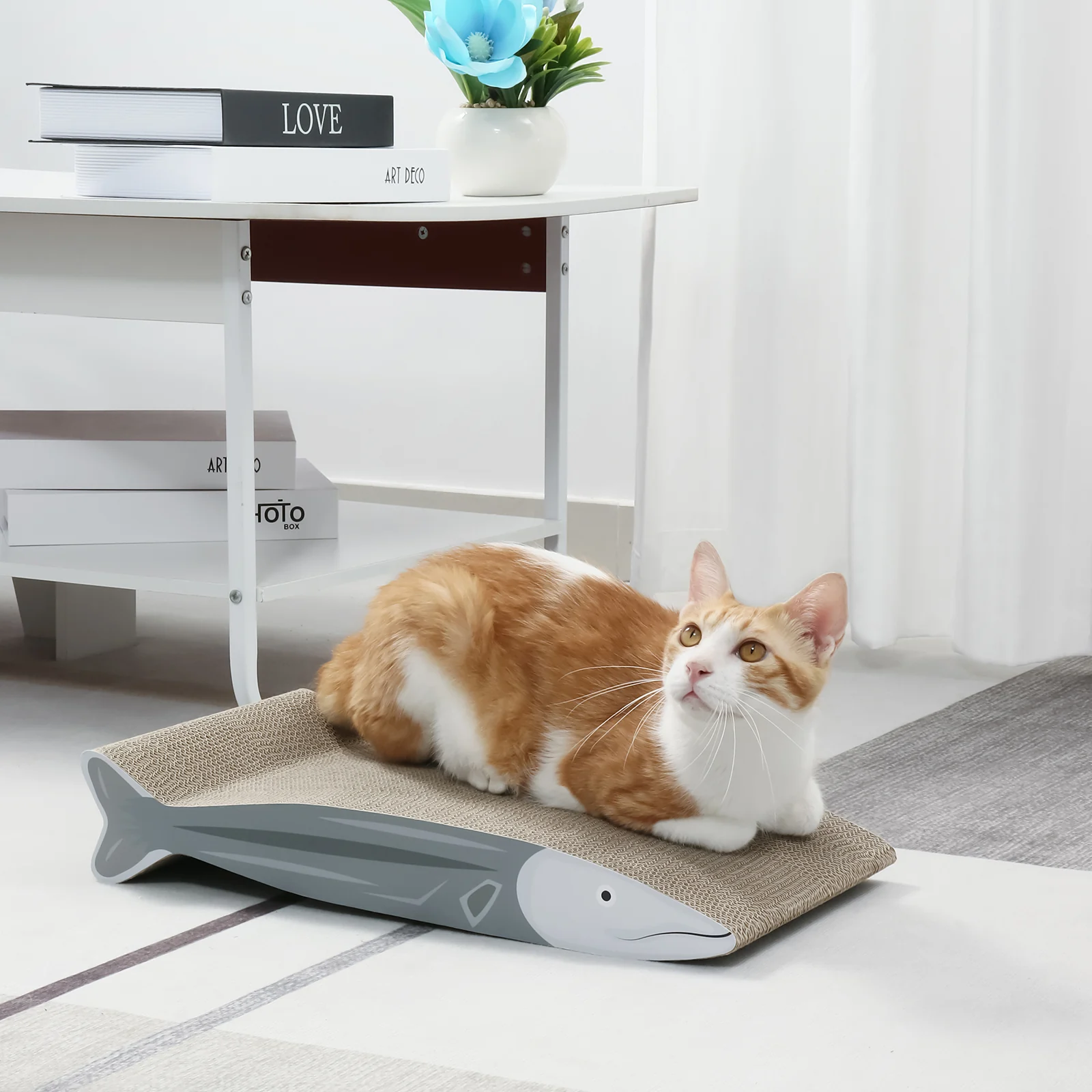 sea bass cat scratcher corrugated cardboard cat scratcher view 03 01