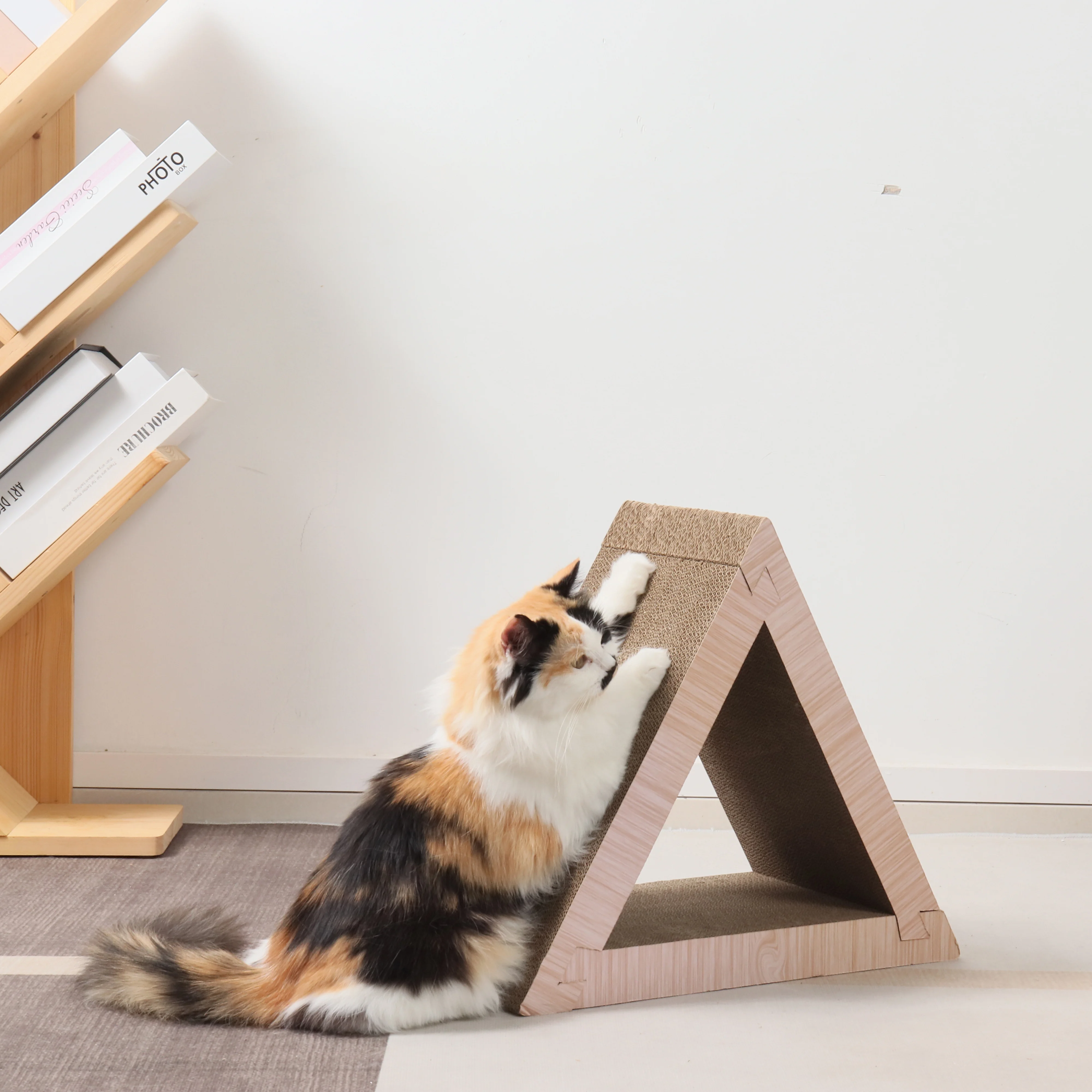KB19 Detachable Triangle Arch Corrugated Cardboard Cat Scratcher for Multi-Cat Homes