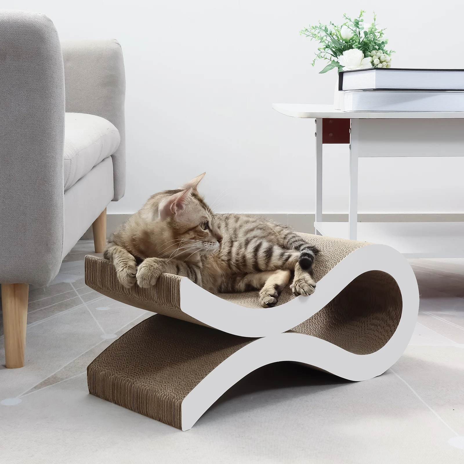 KL14 Flying Fish-Shaped Corrugated Cardboard Cat Bed and Scratcher for Cats