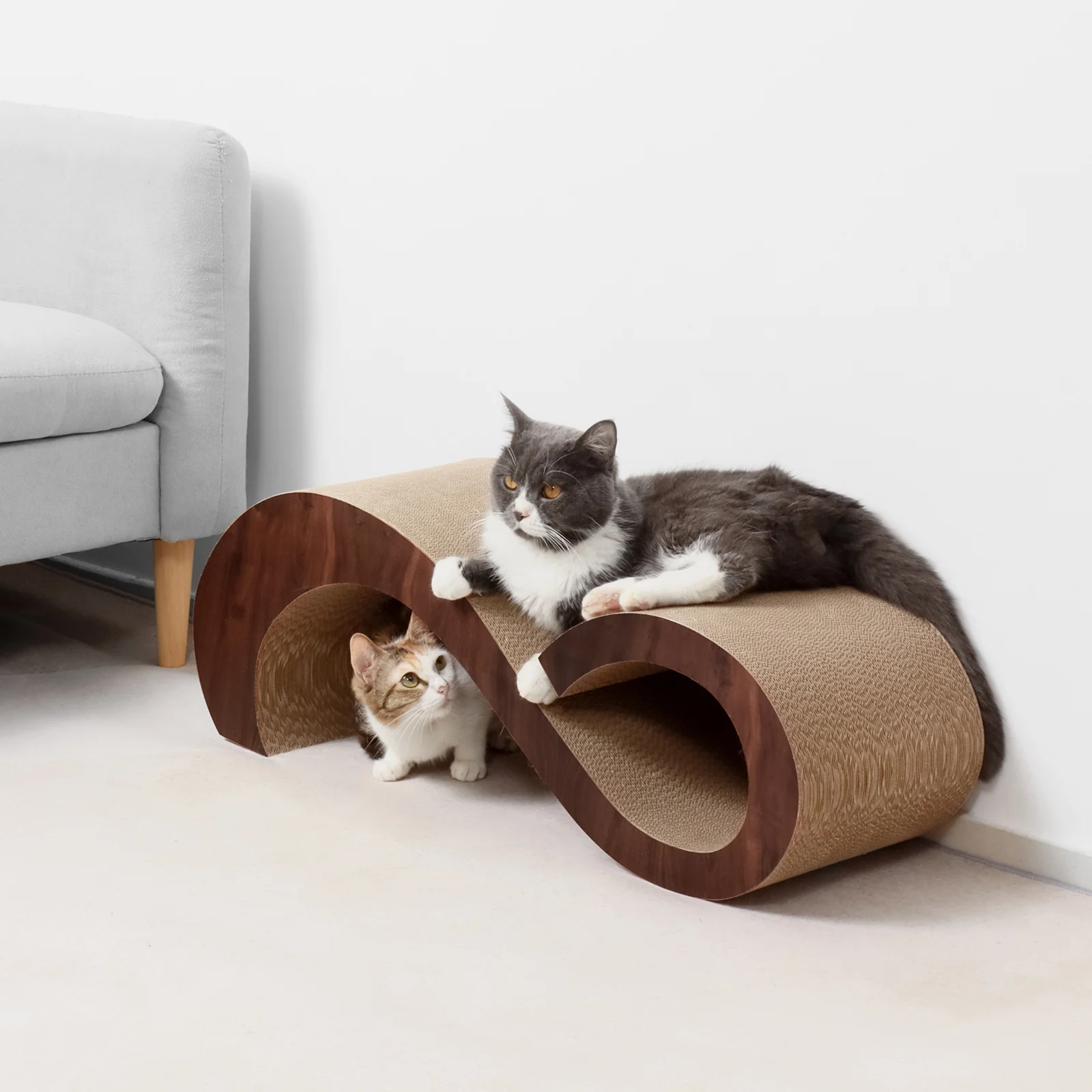 KL37 Fish Hook-Shaped Extra-Long Corrugated Cardboard Cat Bed and Scratcher