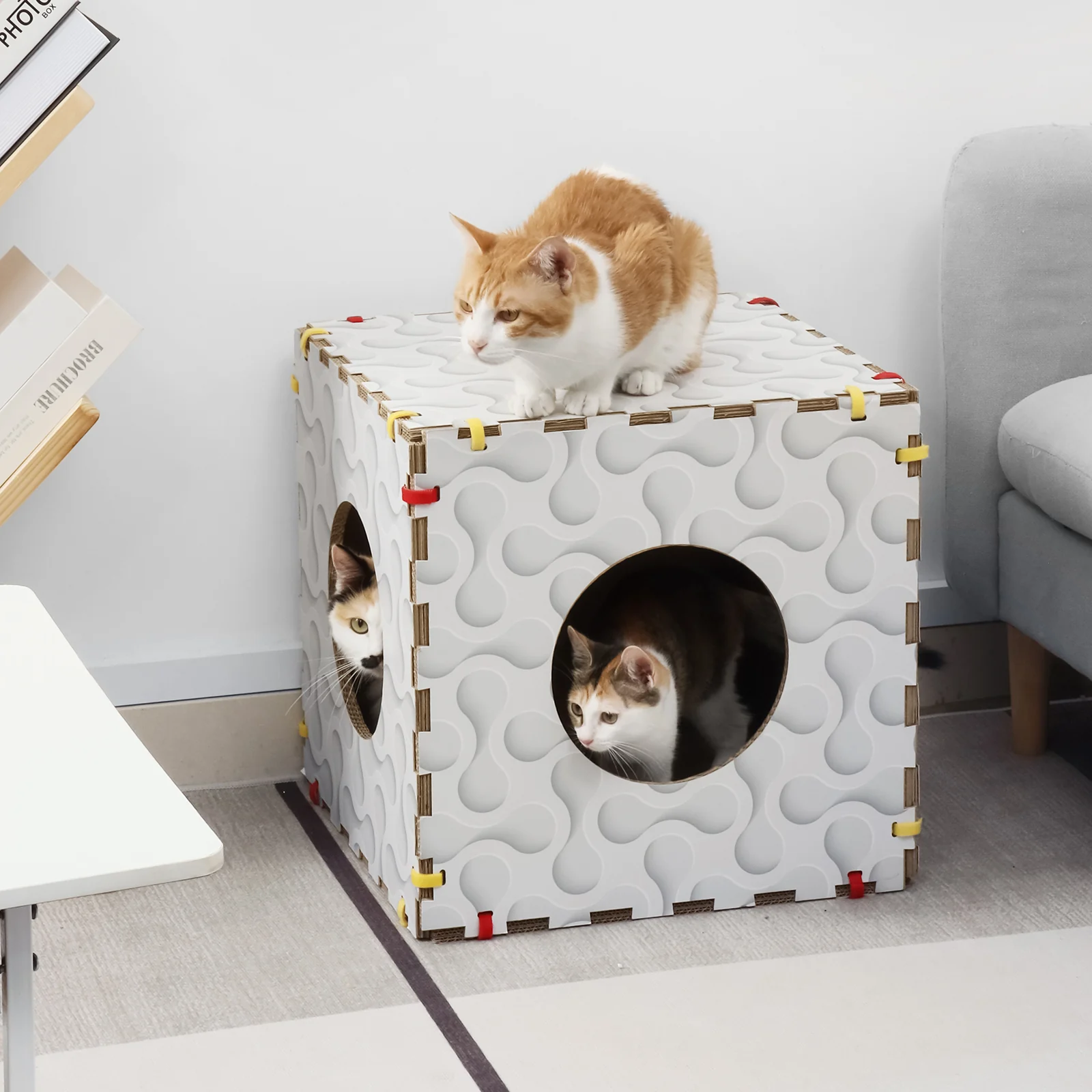 KN42 DIY Assembled Corrugated Cardboard Cat House with Multiple Openings for Cats